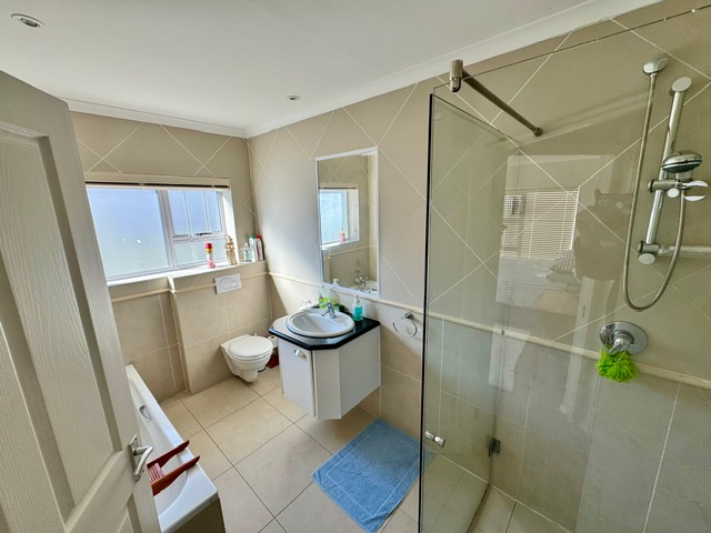 3 Bedroom Property for Sale in Stilbaai Wes Western Cape